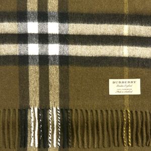 Burberry Cashmere scarf